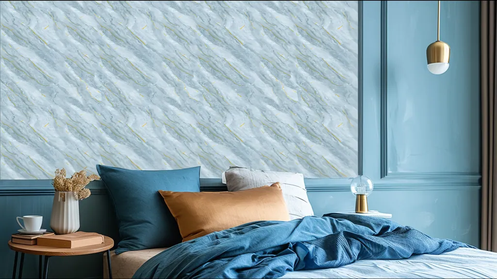 Dormitorio con la pared revestida en panel decorativo Ultrapanel mármol azul exótico con vetas doradas